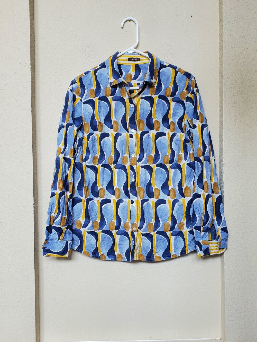 J. McLaughlin Blue, Yellow and Brown Geometric Button-Down Shirt. Size Small